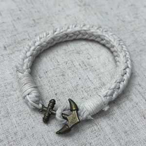 Anchor bracelet